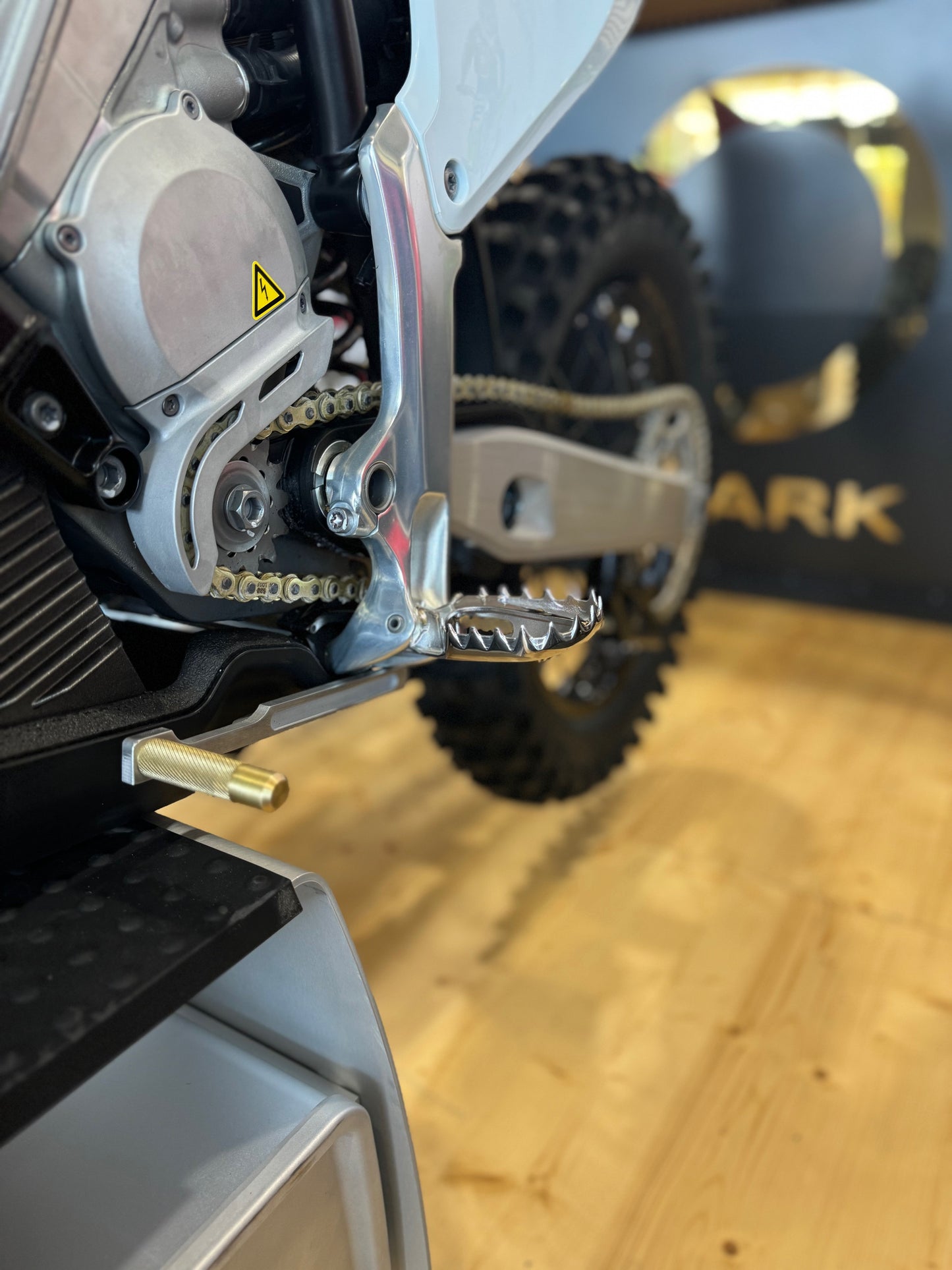 Stark Varg Shift Lock